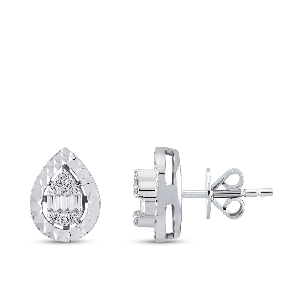0.22 ct. Design Diamond Stud Earrings