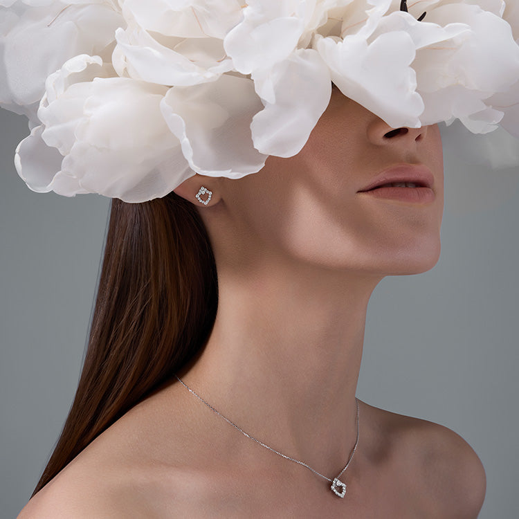 0.39 ct. Tulpe Diamond Necklace