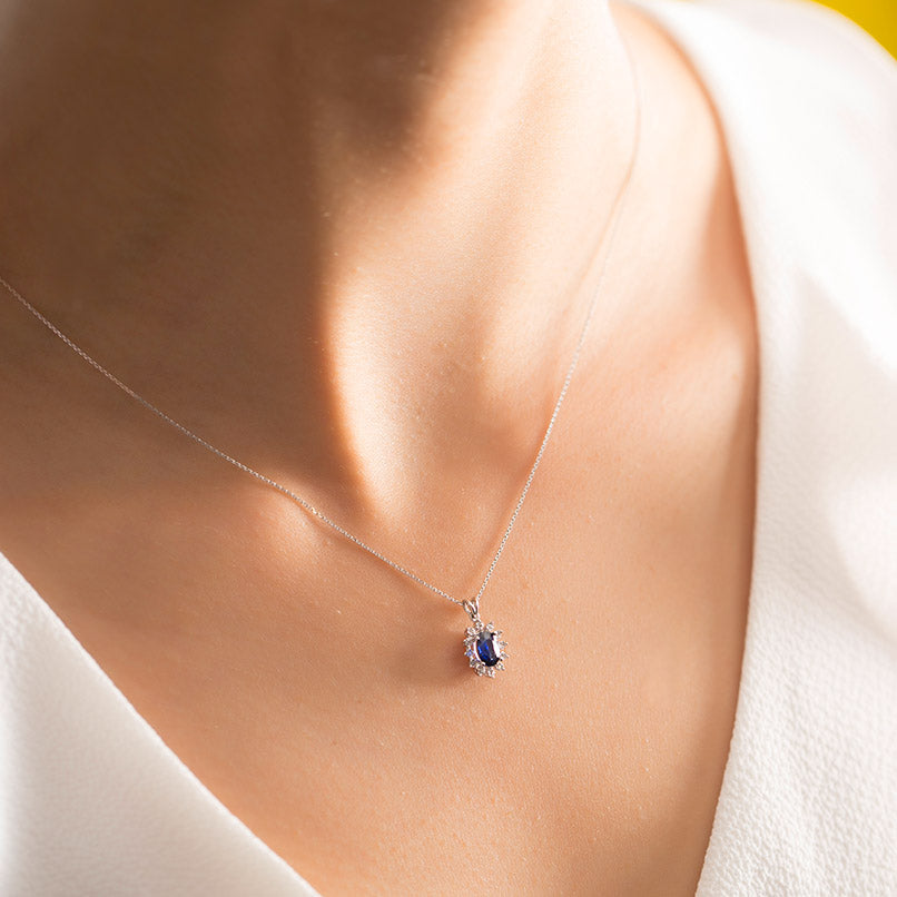 0.44 ct. Saphir Halskette