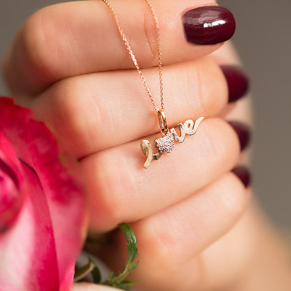 0.05 ct. Love Anhänger mit Halskette