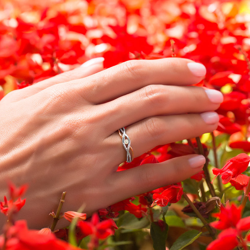 0.08 ct. Moderner Diamant Verlobungsring