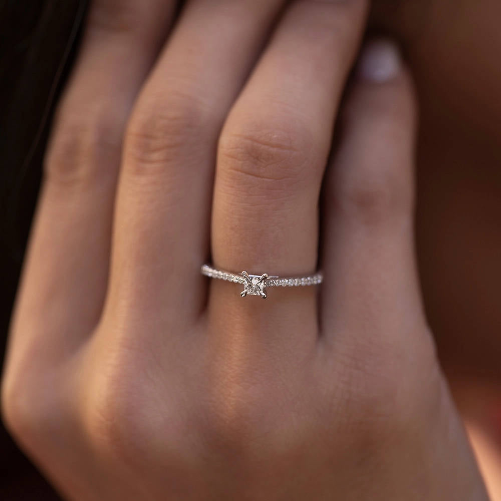 0.32 ct. Seitenstein Diamant Verlobungsring