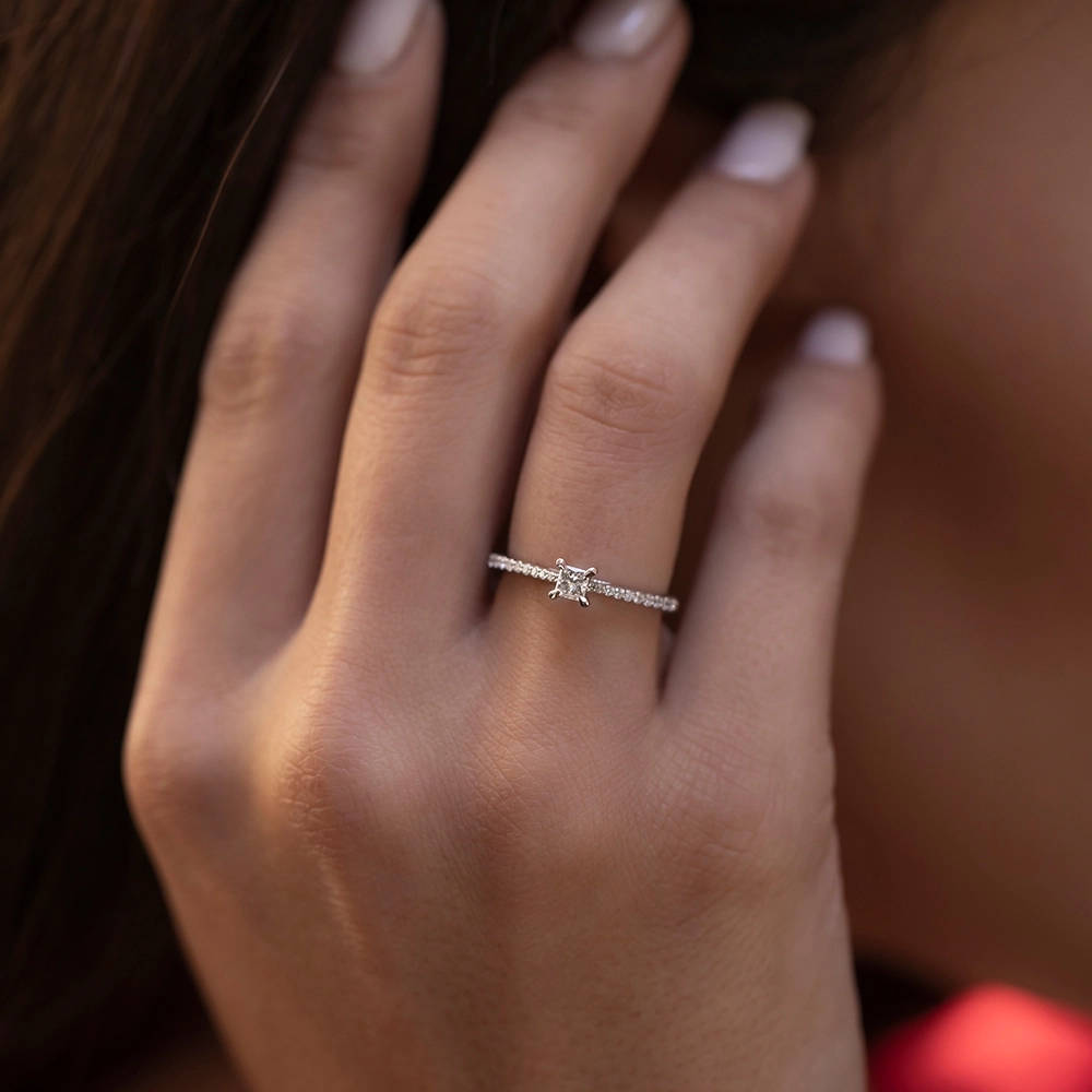 0.32 ct. Seitenstein Diamant Verlobungsring