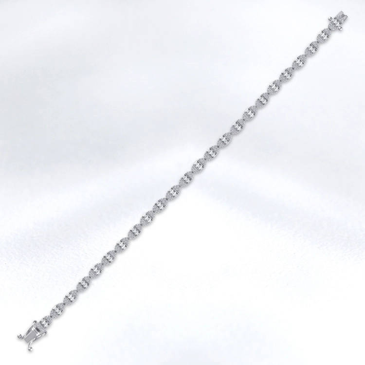 2.74 ct. Baguette Diamantarmband