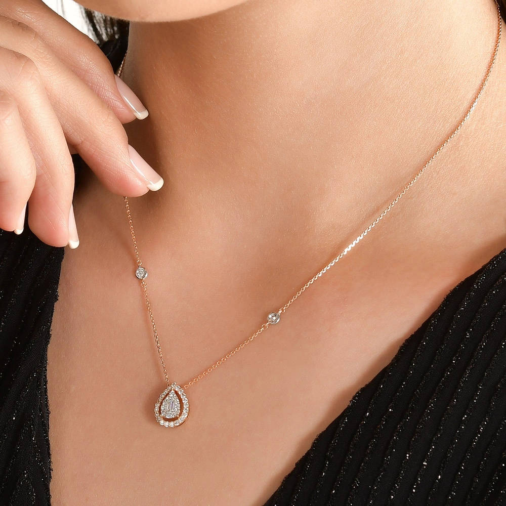 0.46 ct. Baguette Diamond Necklace