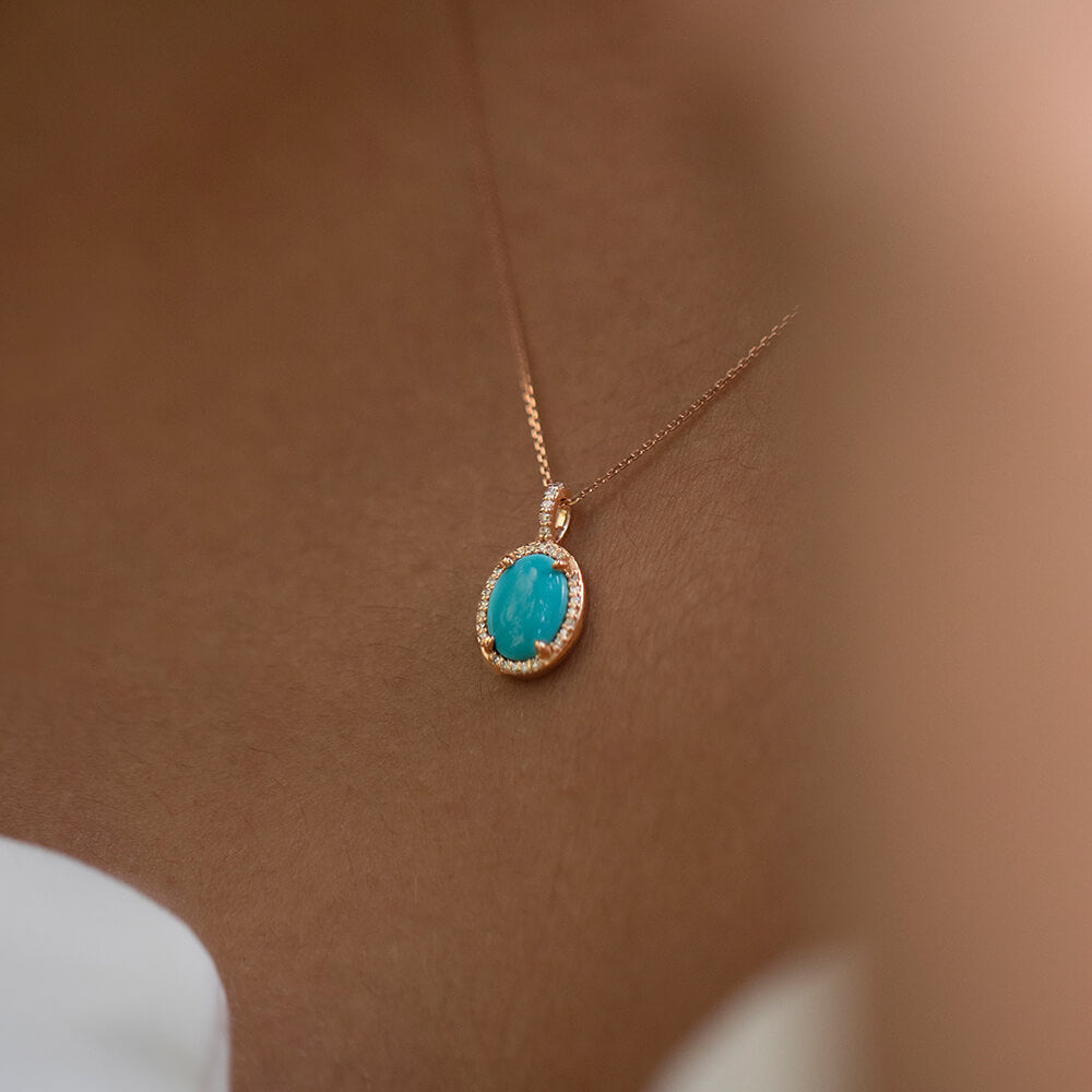 4.01 ct. Türkis Halskette