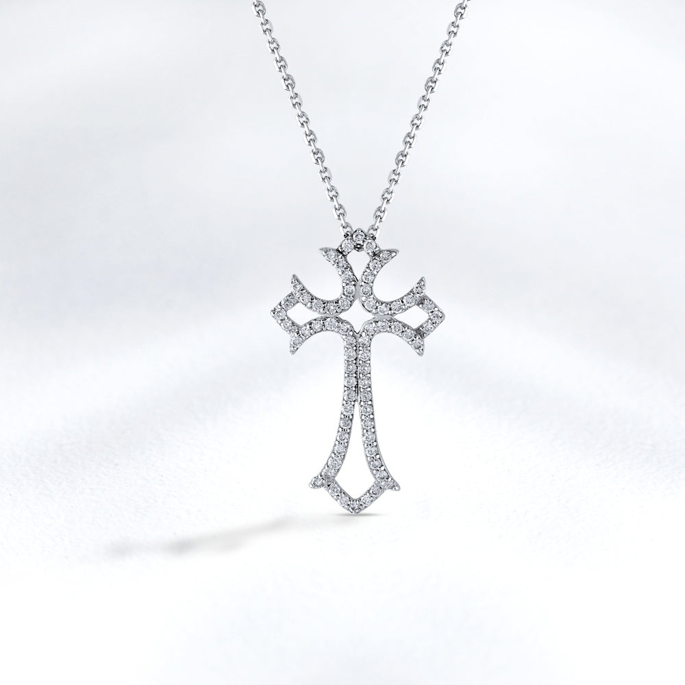 0.27 ct. Halskette mit Kreuzanhänger