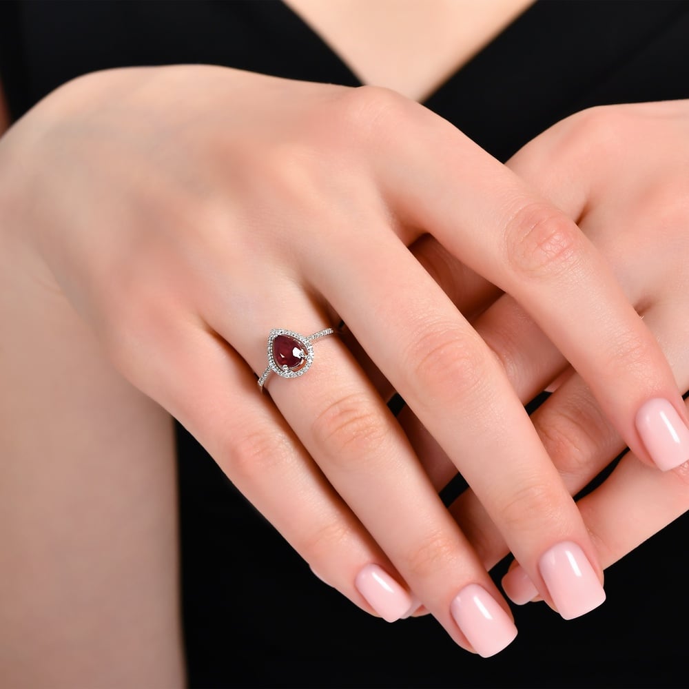 0.88 ct. Rubin Ring