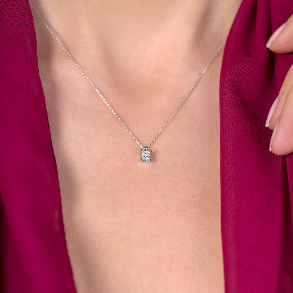 0.20 ct. Solitär Diamant Halskette