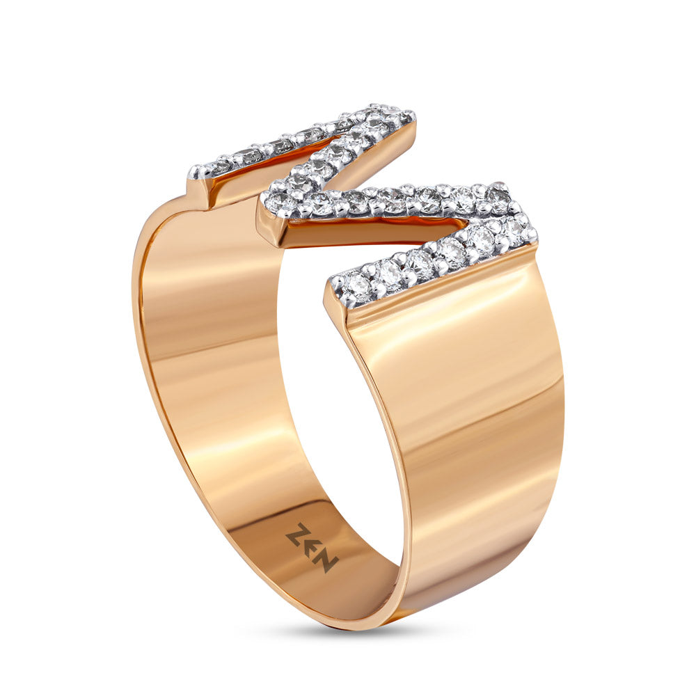 0.21 ct. Buchstabe M Diamantring