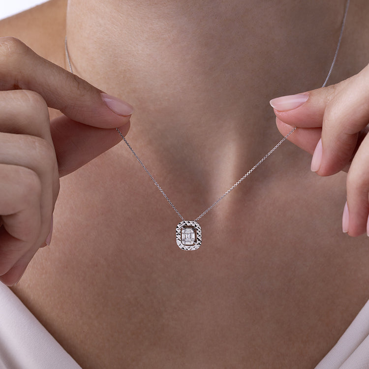 0.14 ct. Baguette Diamant Halskette