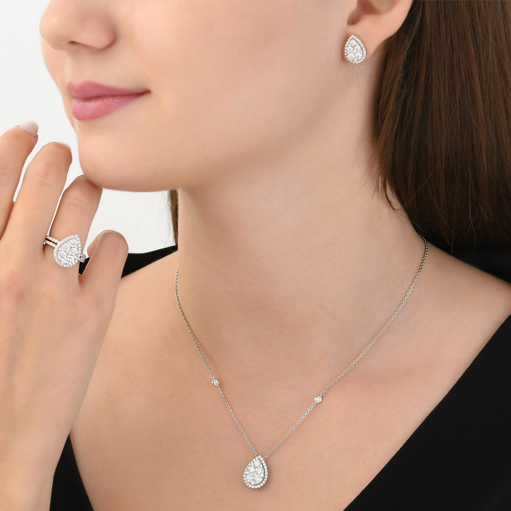 1.32 ct. Design Diamond Necklace