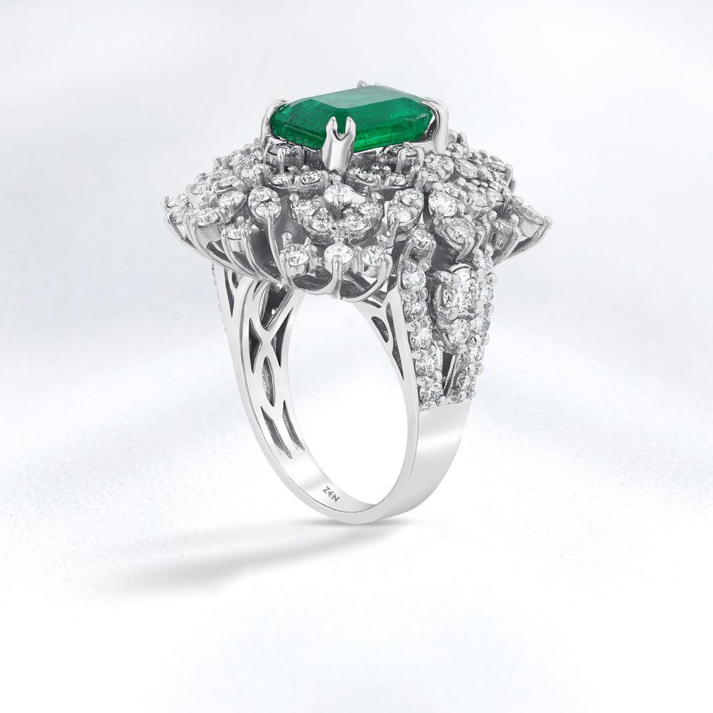 4.62 ct. Smaragd Ring