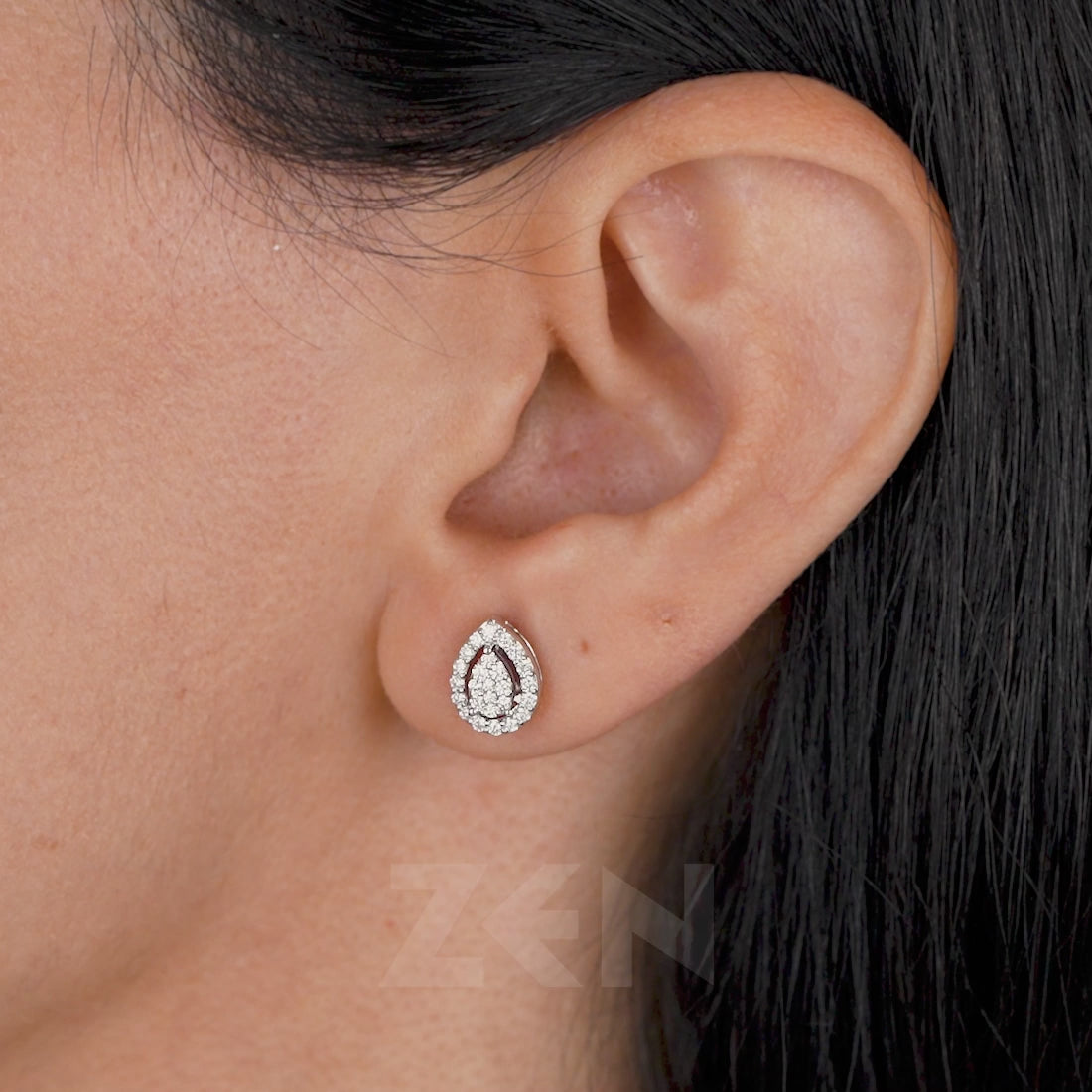 0.37 ct. Design Diamond Stud Earrings