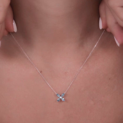0.62 ct. Blue Topaz Necklace