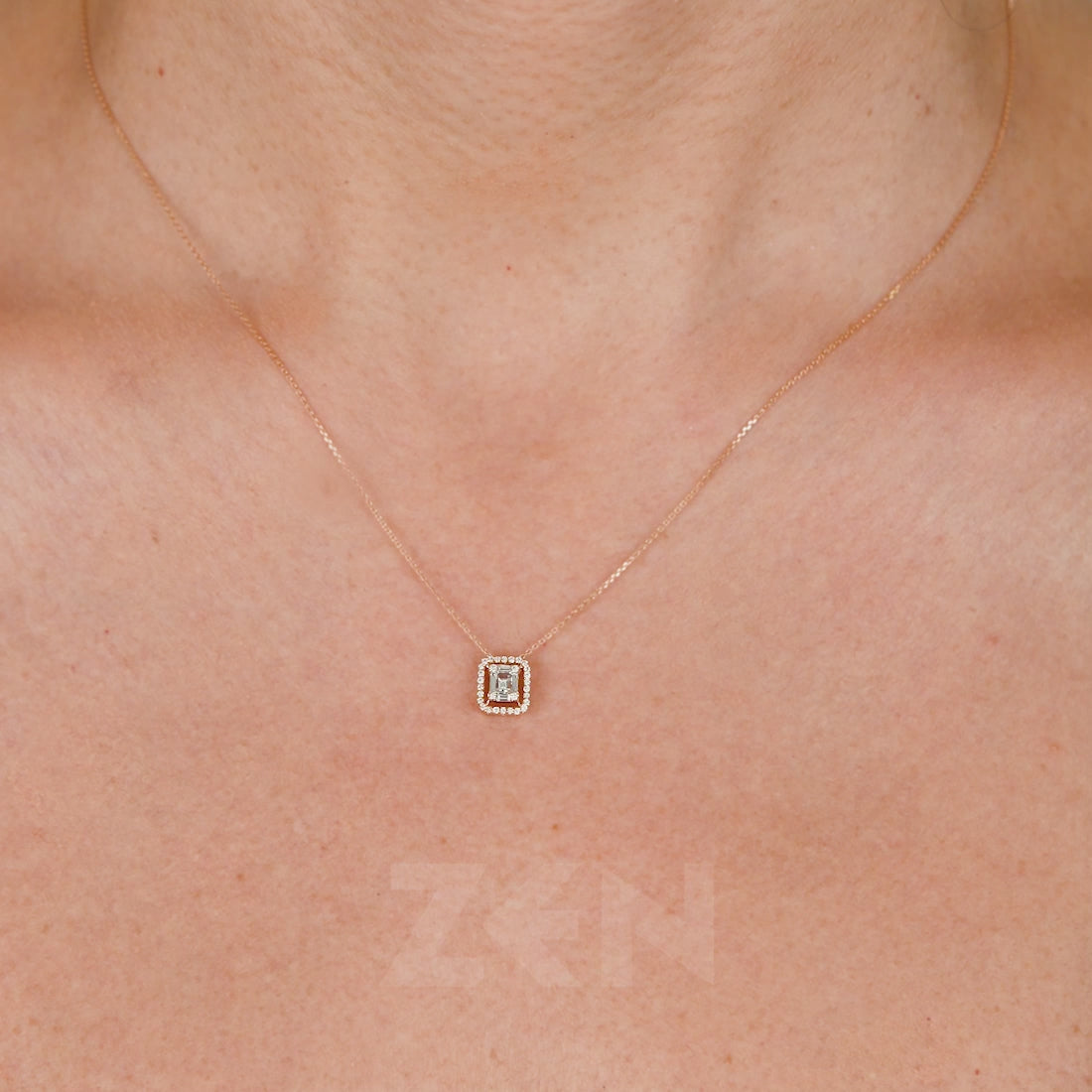 0.19 ct. Baguette Diamant Halskette