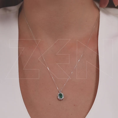 0.96 ct. Emerald Necklace
