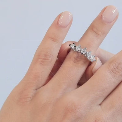 0.75 ct. Fünfstein Diamantring
