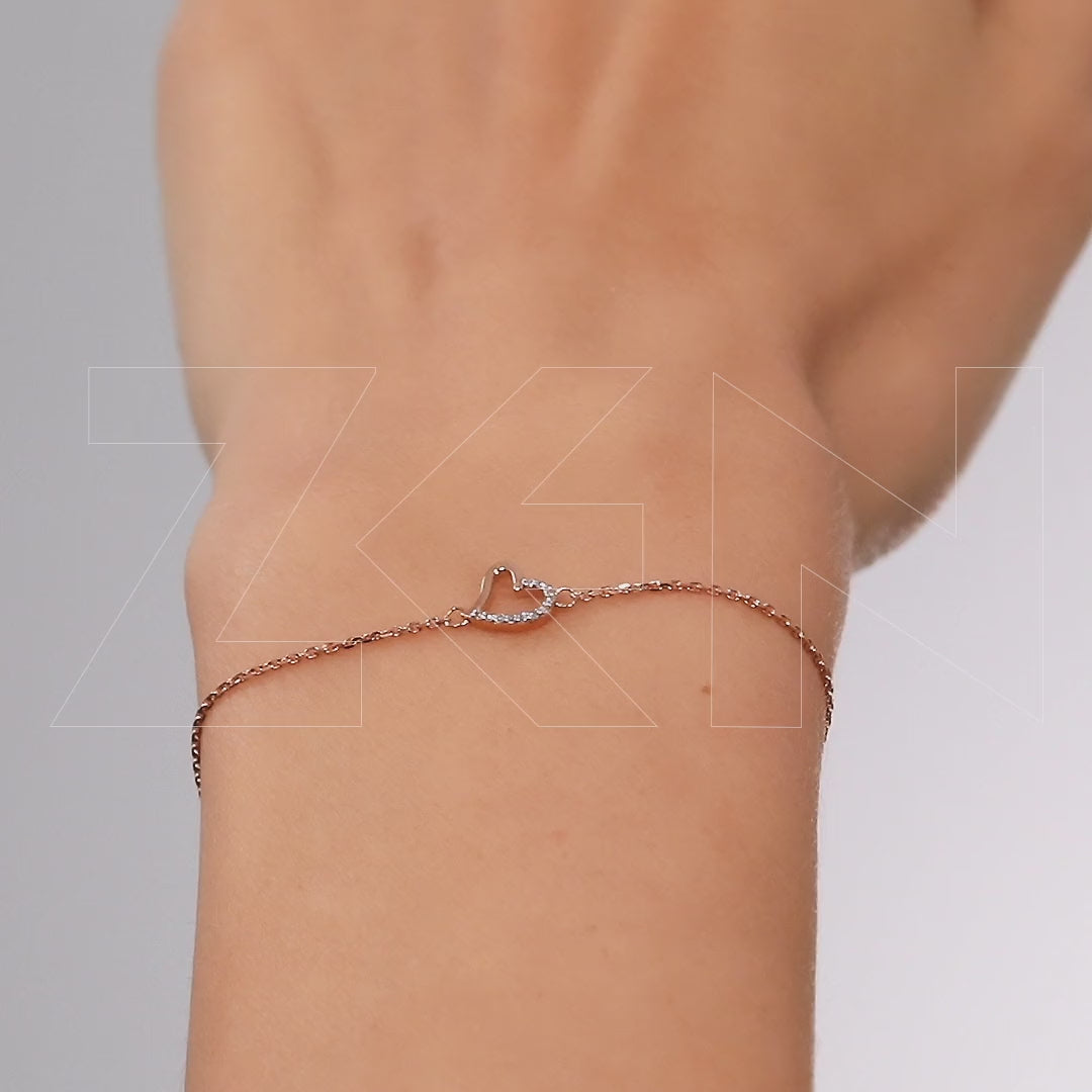 0.03 ct. Heart Diamond Bracelet