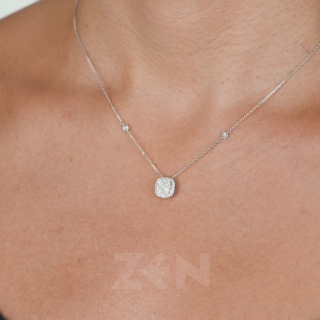 0.54 ct. Design Diamond Necklace