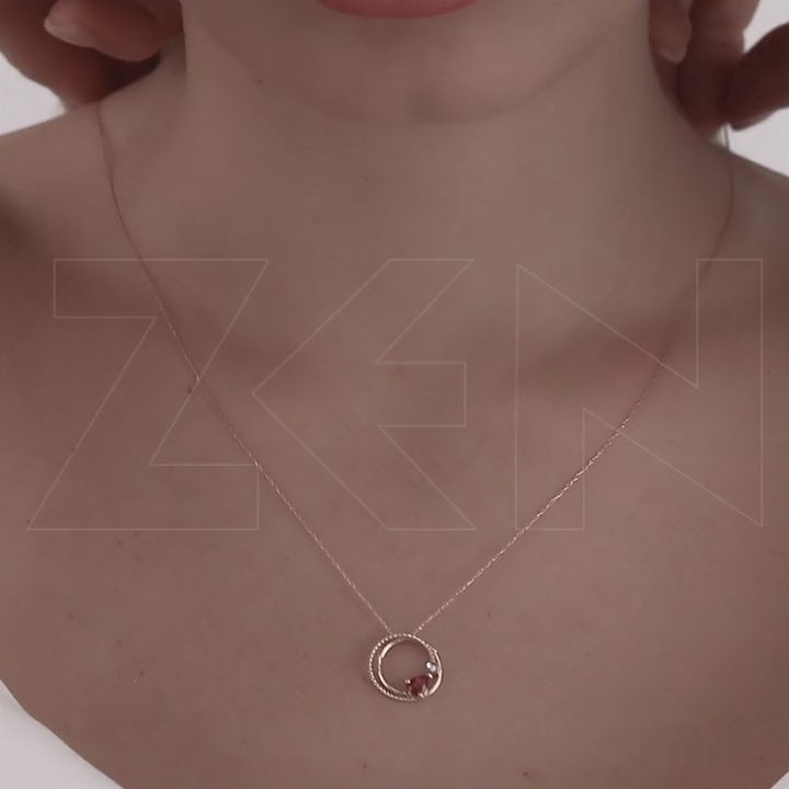0.36 ct. Rubin Halskette