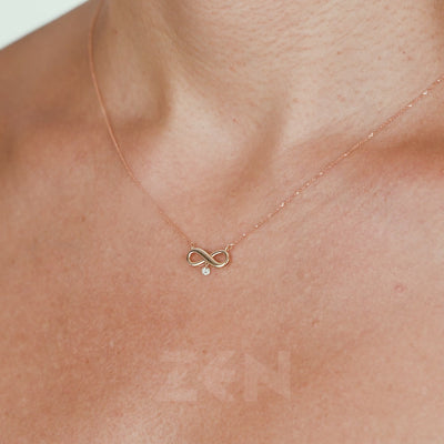 0.06 ct. Unendliche Liebe Diamant Halskette