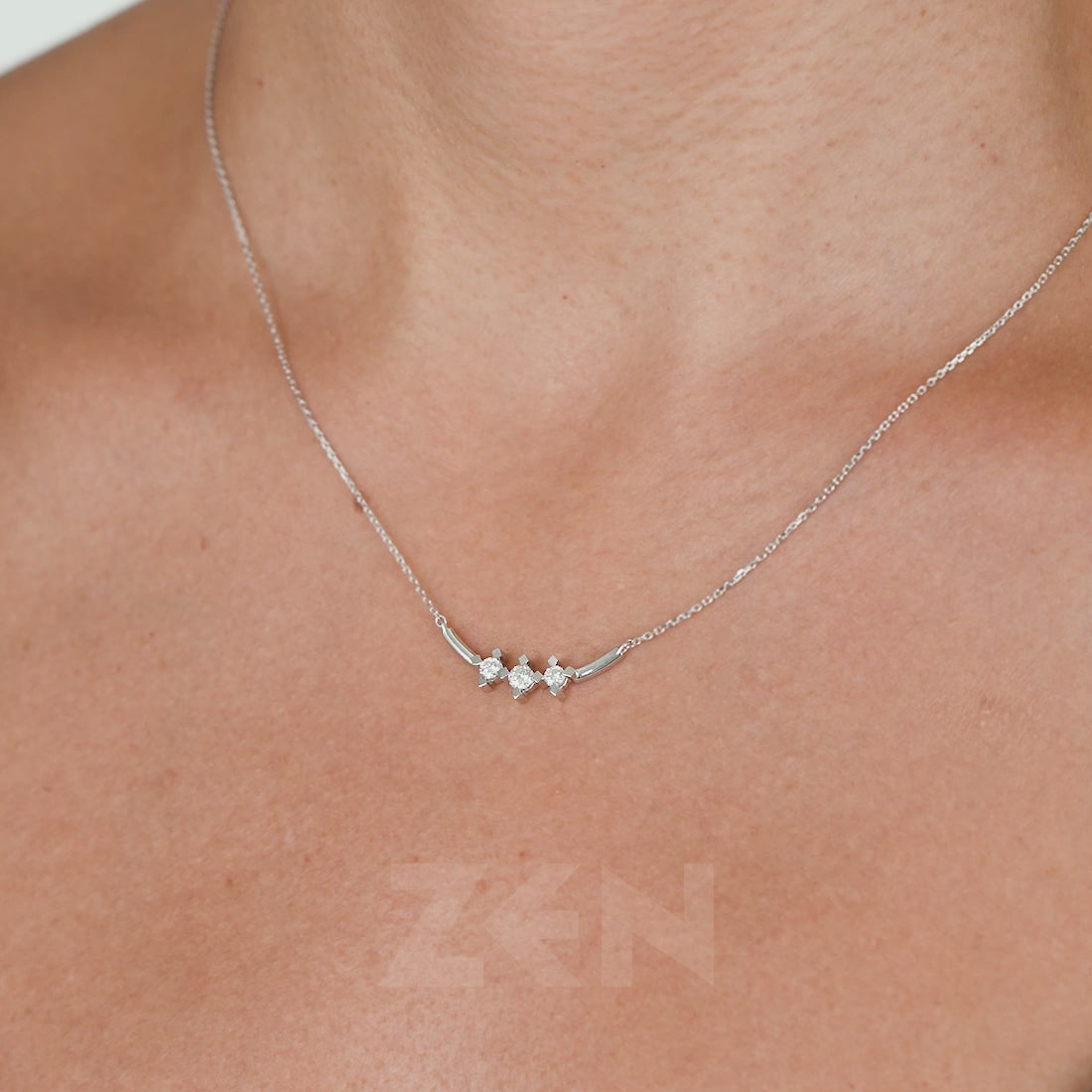 0.30 ct. Tria Diamant Halskette