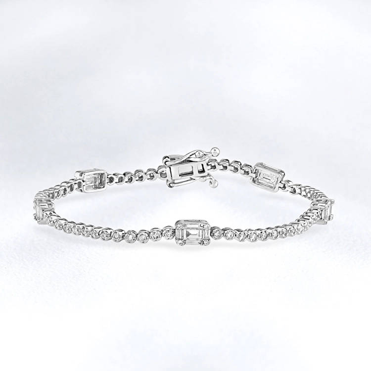 1.38 ct. Baguette Diamantarmband