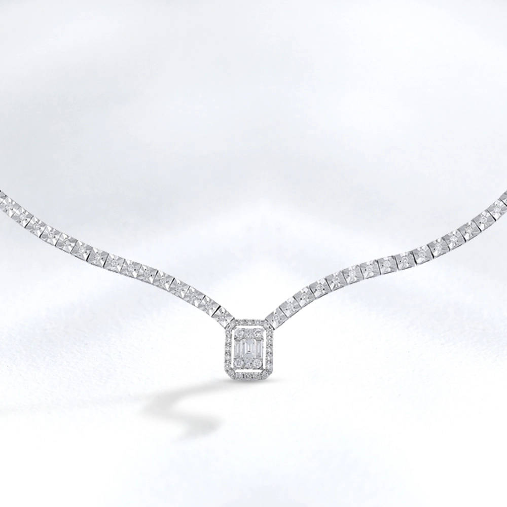 0.62 ct. Baguette Diamant Halskette