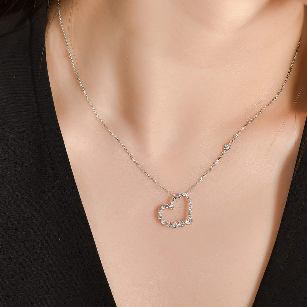 0.46 ct. Heart Diamond Necklace