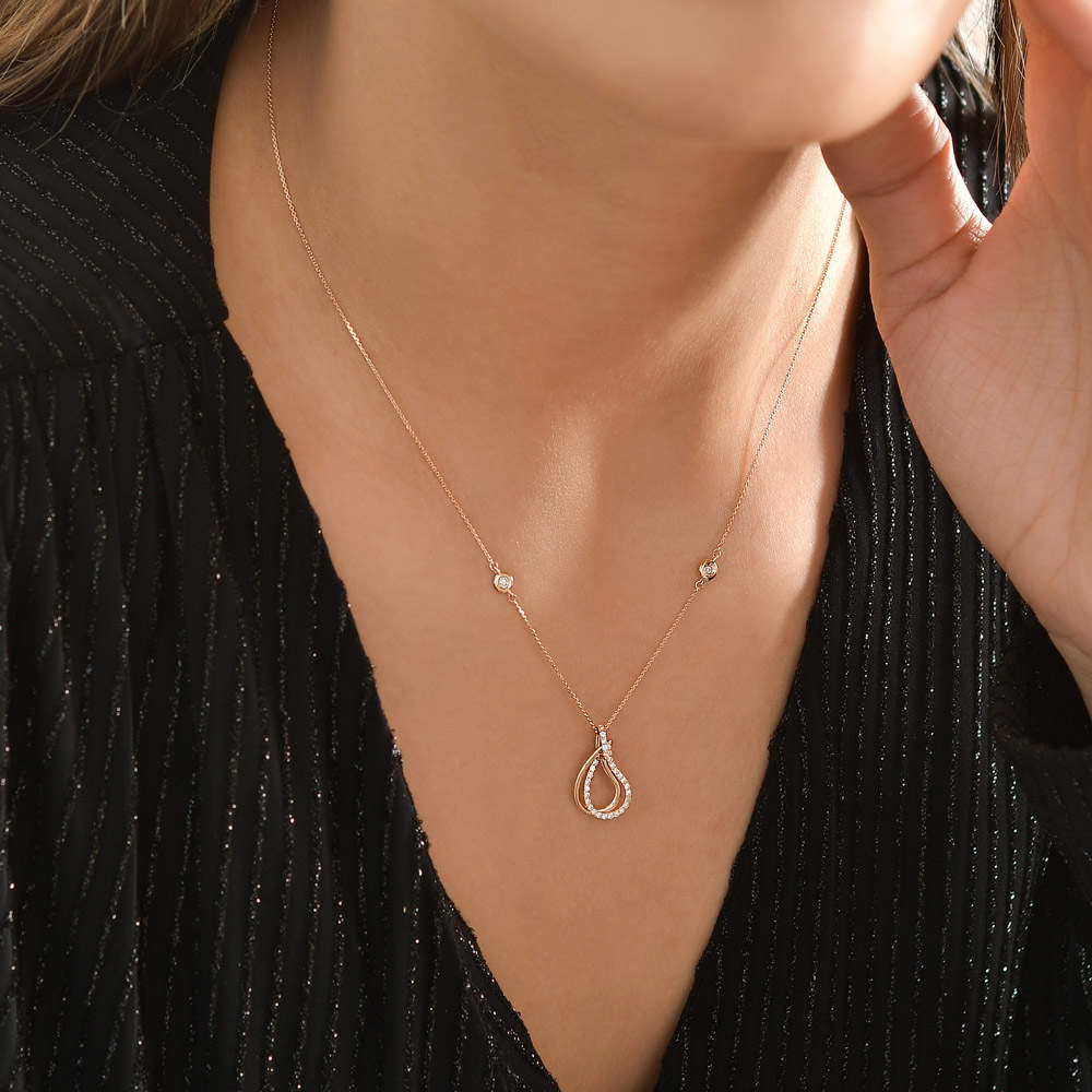 0.19 ct. Design Anhänger mit Halskette