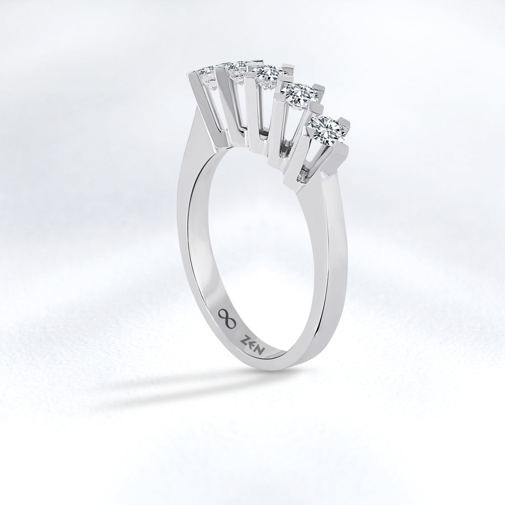 0.75 ct. Fünfstein Diamantring