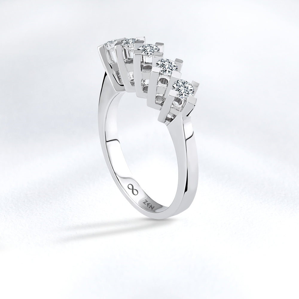 0.70 ct. Fünfstein Diamantring