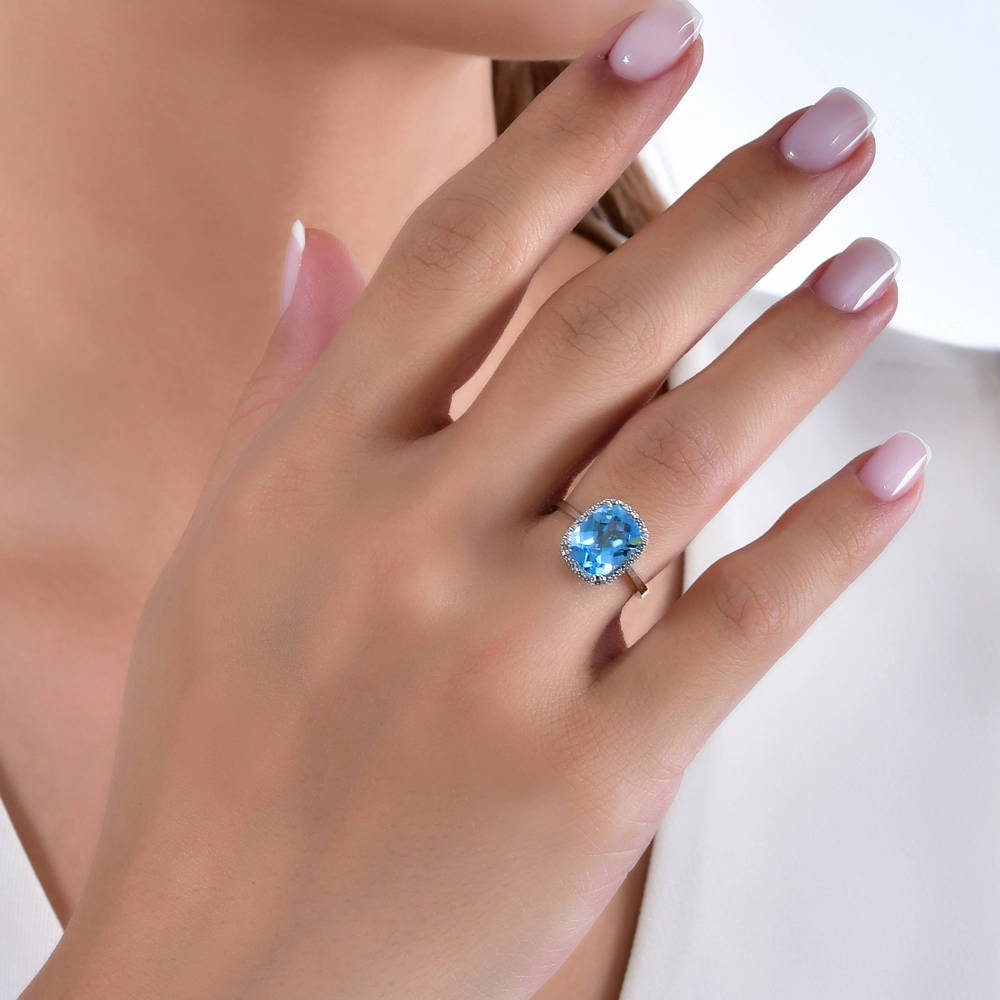 2.55 ct. Blue Topaz Ring