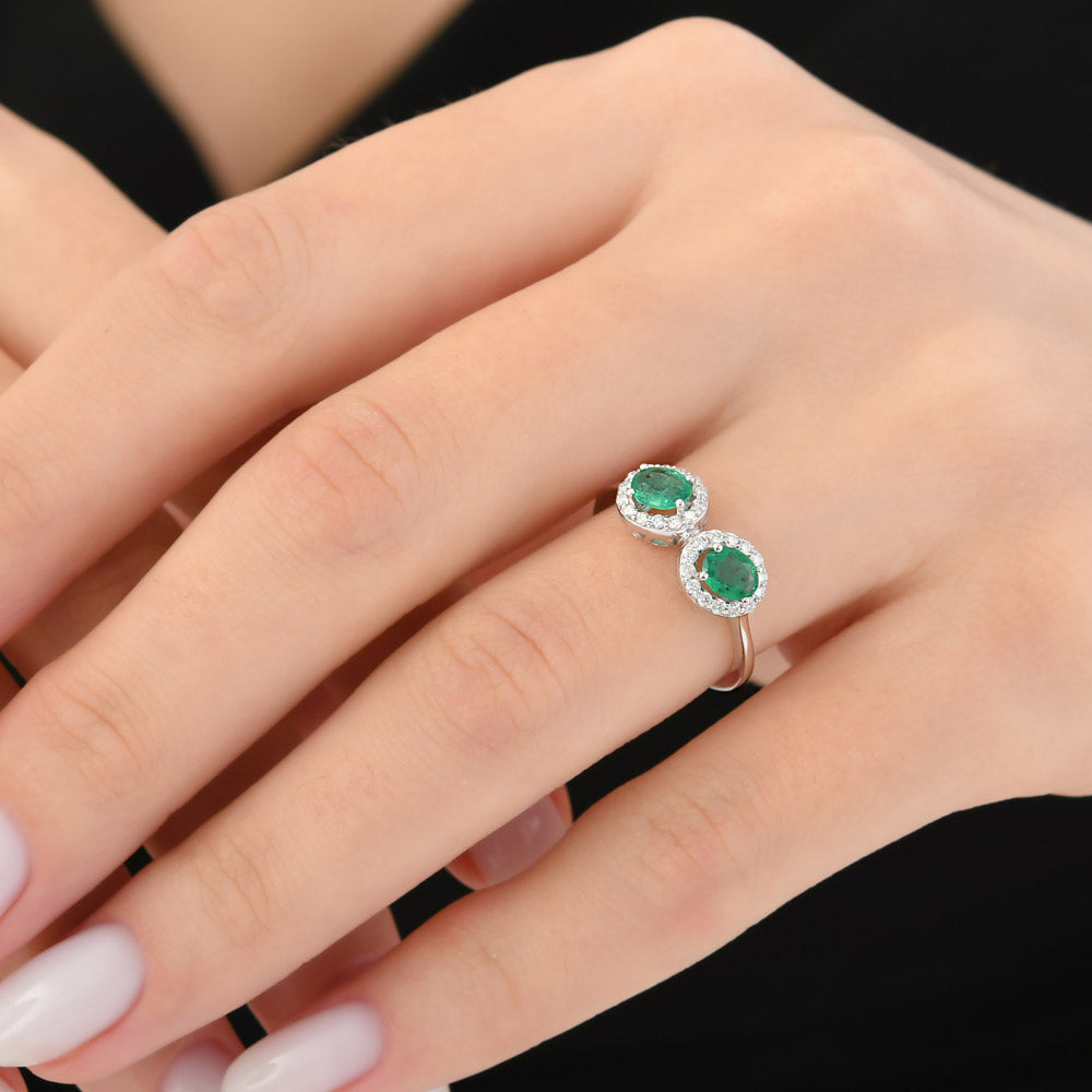 0.83 ct. Smaragd Ring