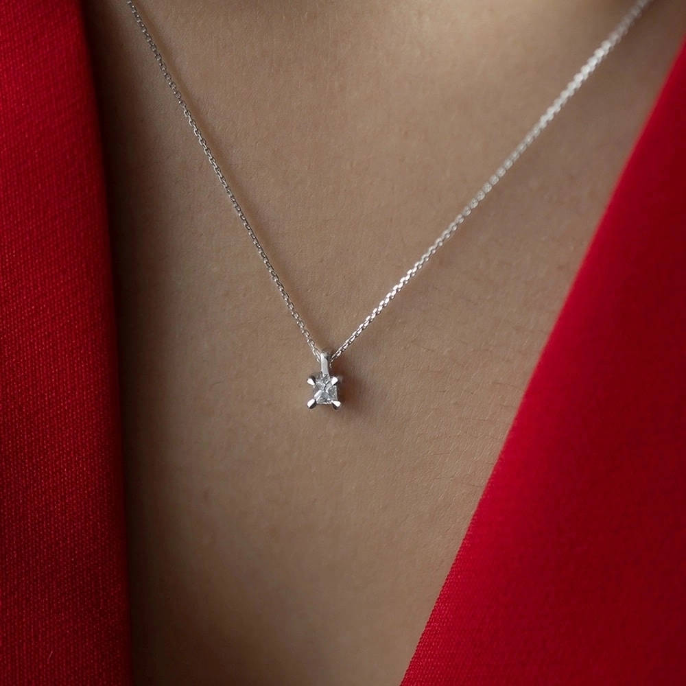 0.09 ct. Solitär Diamant Halskette